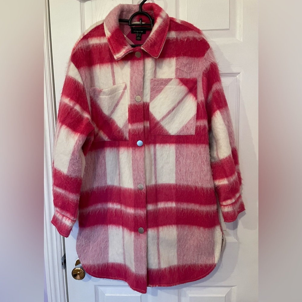 Xs- oversized hot pink Shacket